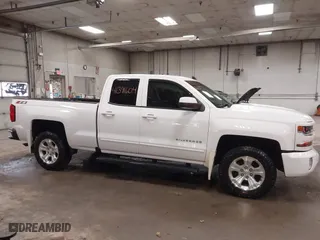 2018 Chevrolet Silverado 1500 LT with VIN 1GCVKREC6JZ239038, listed as a IAAI auction lot 41391604 with 134,129 mi miles. Bid and sale history available at carsss.com. Image 14.