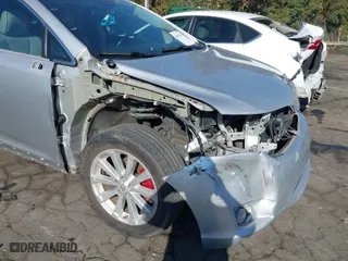 2011 Toyota Venza with VIN 4T3ZA3BB0BU042865, listed as a IAAI auction lot 40620514 with 143,222 mi miles. Bid and sale history available at carsss.com. Image 6.