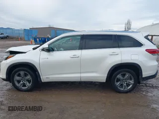2018 Toyota Highlander Hybrid Limited with VIN 5TDDGRFH5JS047635, listed as a IAAI auction lot 41151301 with Not provided miles and . Bid and sale history available at DreamBid. Image 15.