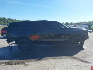 2019 Chevrolet Suburban Premier with VIN 1GNSKJKJ1KR100936, listed as a IAAI auction lot 40489121 with 97,884 mi miles and . Bid and sale history available at DreamBid. Image 14.