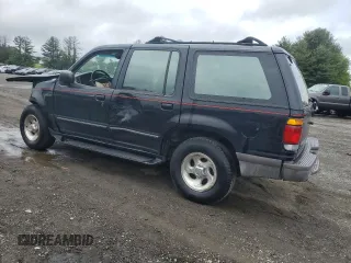 1995 Ford Explorer Eddie Bauer с VIN 1FMDU34X1SUB94480, выставлен на аукционе Copart как лот 57832735 с пробегом 106 361 миль миль и Списание • Salvage title. История ставок и продаж доступна на DreamBid. Изображение 2.