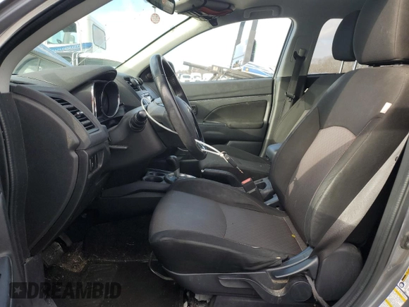 2017 Mitsubishi Outlander ES z VIN JA4AR3AU9HZ040818, wystawiony jako Copart lot #84871744 z przebiegiem 110 855 mil mil oraz Szkoda całkowita • Salvage title. Historia ofert i sprzedaży dostępna na DreamBid. Obrazek 7.