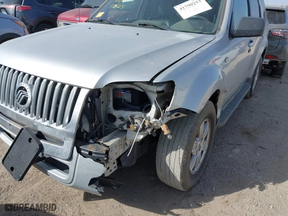 2008 Mercury Mariner with VIN 4M2CU81188KJ08352, listed as a IAAI auction lot 41790253 with 133,189 mi miles. Bid and sale history available at carsss.com. Image 12.
