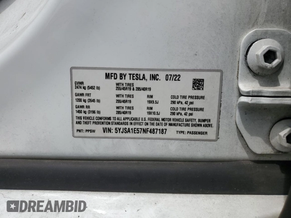 2022 Tesla Model S z VIN 5YJSA1E57NF487187, wystawiony jako Copart lot #58295845 z przebiegiem 50 879 mil mil oraz Szkoda całkowita • Salvage title. Historia ofert i sprzedaży dostępna na DreamBid. Obrazek 13.