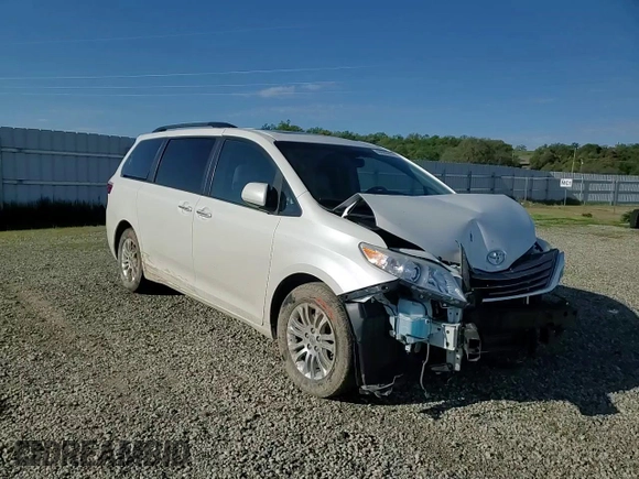 2017 Toyota Sienna XLE Auto Access Seat with VIN 5TDYZ3DC2HS791896, listed as a Copart auction lot 49890665 with 68,027 mi miles and Salvage Title. Bid and sale history available at carsss.com. Image 12.