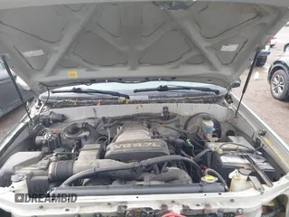 2003 Toyota Tundra SR5 with VIN 5TBRT34163S434212, listed as a IAAI auction lot 42075757 with 196,485 mi miles and . Bid and sale history available at DreamBid. Image 10.