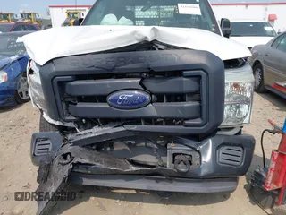 2015 Ford F-250 XL с VIN 1FDBF2A67FEC83574, выставлен на аукционе IAAI как лот 42420200 с пробегом Не указан миль и . История ставок и продаж доступна на DreamBid. Изображение 6.