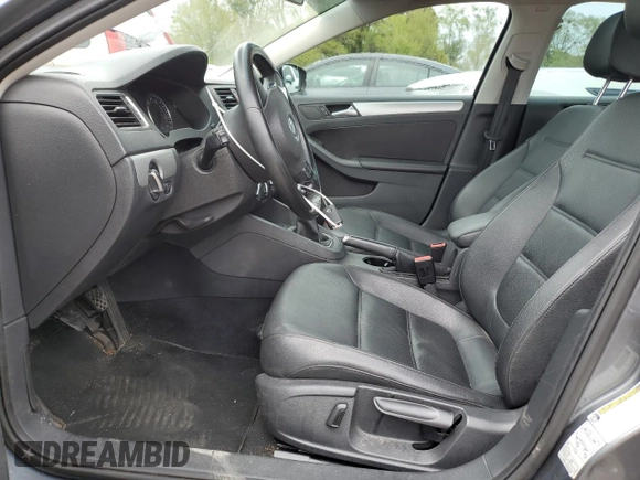 2013 Volkswagen Jetta Sedan SE w/Convenience/Sunroof with VIN 3VWBP7AJ3DM386286, listed as a Copart auction lot 50793825 with 105,627 mi miles and Salvage Title. Bid and sale history available at carsss.com. Image 7.