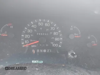 2000 Ford Econoline Cargo с VIN 1FTNE24L3YHA72198, выставлен на аукционе IAAI как лот 41829711 с пробегом 295 260 миль миль и . История ставок и продаж доступна на DreamBid. Изображение 7.