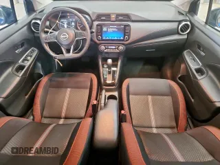 2024 Nissan Versa SR z VIN 3N1CN8FV9RL916288, wystawiony jako Copart lot #59434035 z przebiegiem 14 664 mil mil oraz Czysty tytuł • Clean title. Historia ofert i sprzedaży dostępna na DreamBid. Obrazek 8.