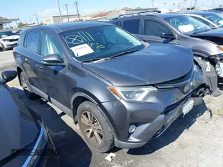 2018 Toyota RAV4 XLE with VIN JTMWFREV6JJ175575, listed as a IAAI auction lot 41788004 with 112,577 mi miles. Bid and sale history available at carsss.com. Image 1.