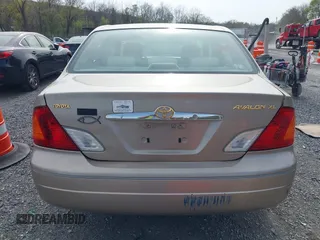 2000 Toyota Avalon XL with VIN 4T1BF28BXYU070808, listed as a IAAI auction lot 42061893 with 228,229 mi miles and . Bid and sale history available at DreamBid. Image 16.