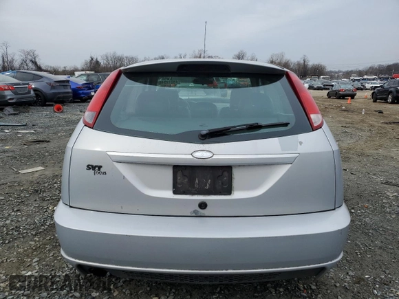2003 Ford Focus SVT with VIN 3FAHP39533R174346, listed as a Copart auction lot 43012345 with 186,246 mi miles and Salvage Title. Bid and sale history available at DreamBid. Image 6.