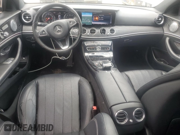 2017 Mercedes-Benz E 300 Luxury with VIN WDDZF4JB0HA281791, listed as a Copart auction lot 59302605 with 85,072 mi miles and Salvage title. Bid and sale history available at DreamBid. Image 8.