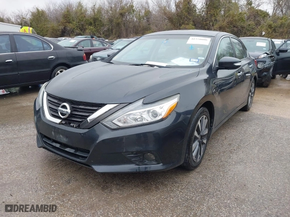2016 Nissan Altima 2.5 SL with VIN 1N4AL3AP9GC269752, listed as a IAAI auction lot 41550006 with 164,240 mi miles. Bid and sale history available at carsss.com. Image 2.