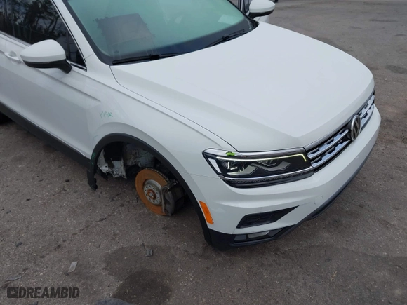 2019 Volkswagen Tiguan SEL Premium with VIN 3VV4B7AXXKM004316, listed as a IAAI auction lot 41458459 with 36,709 mi miles. Bid and sale history available at carsss.com. Image 6.