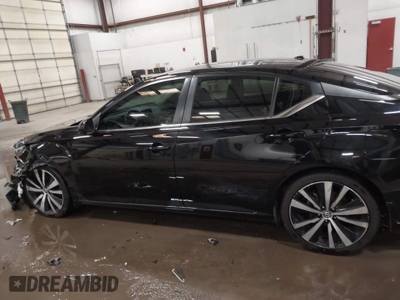2020 Nissan Altima SR with VIN 1N4BL4CV5LC226199, listed as a IAAI auction lot 41555792 with 71,776 mi miles and . Bid and sale history available at carsss.com. Image 14.