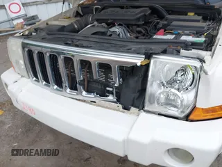 2008 Jeep Commander Limited with VIN 1J8HG58N08C190641, listed as a IAAI auction lot 42442380 with 194,114 mi miles and . Bid and sale history available at DreamBid. Image 6.