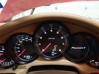 2011 Porsche Panamera с VIN WP0AA2A70BL020775, выставлен на аукционе IAAI как лот 42310608 с пробегом 101 802 миль миль и . История ставок и продаж доступна на DreamBid. Изображение 7.