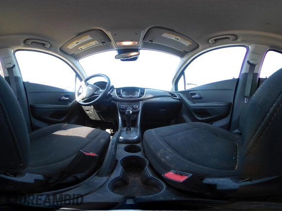 2022 Chevrolet Trax LS z VIN KL7CJNSM4NB551564, wystawiony jako IAAI lot #42066707 z przebiegiem 38 245 mil mil oraz . Historia ofert i sprzedaży dostępna na DreamBid. Obrazek 18.