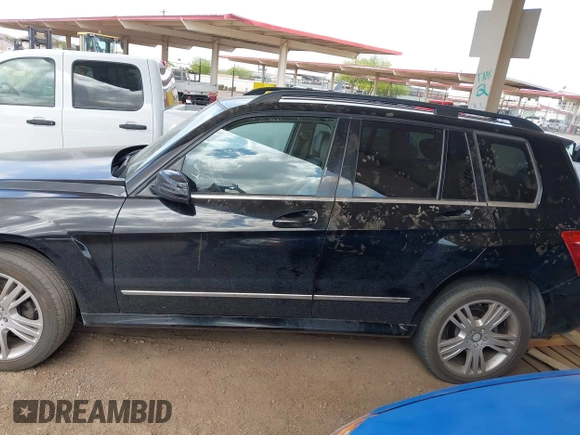 2014 Mercedes-Benz GLK 350 with VIN WDCGG5HB6EG319067, listed as a IAAI auction lot 41929331 with 175,282 mi miles and . Bid and sale history available at DreamBid. Image 13.