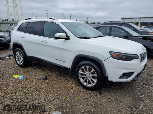2019 Jeep Cherokee Latitude z VIN 1C4PJLCB3KD269759, wystawiony jako Copart lot #57451945 z przebiegiem 80 263 mil mil oraz Szkoda całkowita • Salvage title. Historia ofert i sprzedaży dostępna na DreamBid. Obrazek 4.
