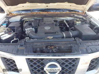 2016 Nissan Frontier SV with VIN 1N6AD0ER5GN752562, listed as a IAAI auction lot 42007111 with 176,882 mi miles. Bid and sale history available at carsss.com. Image 10.