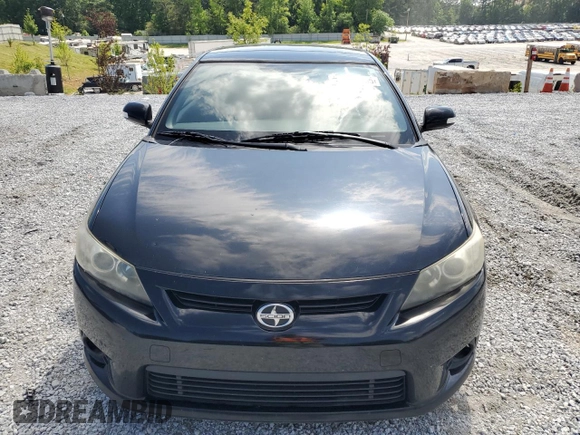 2012 Scion tC z VIN JTKJF5C72C3044845, wystawiony jako Copart lot #57863765 z przebiegiem 220 967 mil mil oraz Szkoda całkowita • Salvage title. Historia ofert i sprzedaży dostępna na DreamBid. Obrazek 5.