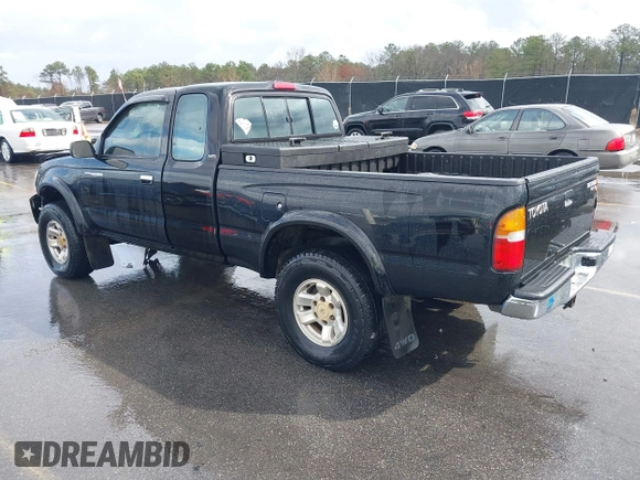 1998 Toyota Tacoma with VIN 4TAWN72N7WZ027838, listed as a IAAI auction lot 41717670 with 196,903 mi miles and . Bid and sale history available at DreamBid. Image 3.