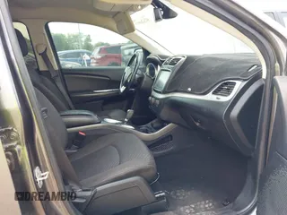 2019 Dodge Journey SE with VIN 3C4PDCBBXKT860142, listed as a IAAI auction lot 42126997 with 101,675 mi miles and . Bid and sale history available at DreamBid. Image 5.