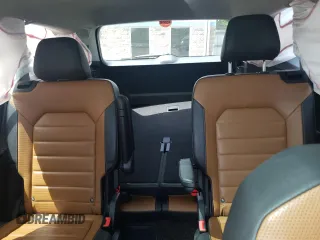 2019 Volkswagen Atlas SEL Premium z VIN 1V2NR2CAXKC620253, wystawiony jako Copart lot #56583635 z przebiegiem 57 734 mil mil oraz Szkoda całkowita • Salvage title. Historia ofert i sprzedaży dostępna na DreamBid. Obrazek 10.