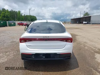 2023 Kia K5 LXS z VIN 5XXG14J2XPG210651, wystawiony jako IAAI lot #42243437 z przebiegiem 37 367 mil mil oraz . Historia ofert i sprzedaży dostępna na DreamBid. Obrazek 16.