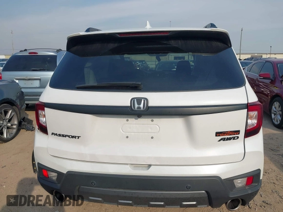 2023 Honda Passport TrailSport with VIN 5FNYF8H60PB041202, listed as a IAAI auction lot 41690891 with 19,415 mi miles. Bid and sale history available at carsss.com. Image 16.