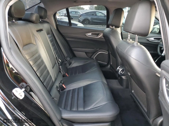 2019 Alfa Romeo Giulia Ti with VIN ZARFAMBN3K7621238, listed as a Copart auction lot 83670084 with 53,711 mi miles and Salvage Title. Bid and sale history available at carsss.com. Image 10.