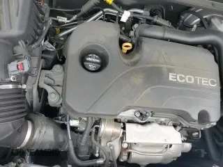 2020 Chevrolet Equinox LS with VIN 2GNAXSEV0L6114194, listed as a Copart auction lot 69886545 with 37,420 mi miles and Salvage title. Bid and sale history available at DreamBid. Image 16.