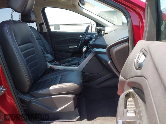2016 Ford Escape SE z VIN 1FMCU0GX5GUB39043, wystawiony jako IAAI lot #42464213 z przebiegiem 92 478 mil mil oraz . Historia ofert i sprzedaży dostępna na DreamBid. Obrazek 5.