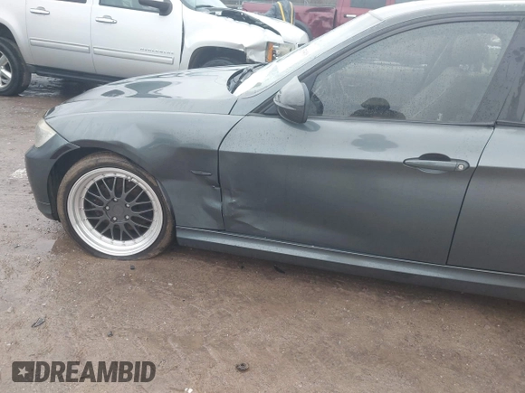 2010 BMW 3 Series 328i with VIN WBAPH7G54ANM50995, listed as a IAAI auction lot 41576910 with Not Provided miles and . Bid and sale history available at carsss.com. Image 6.
