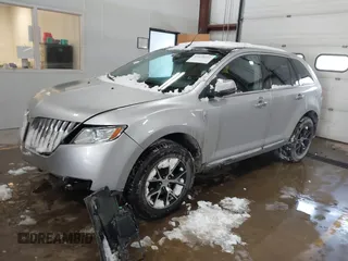 2013 Lincoln MKX with VIN 2LMDJ8JK7DBL43860, listed as a IAAI auction lot 41420211 with 130,175 mi miles. Bid and sale history available at carsss.com. Image 2.