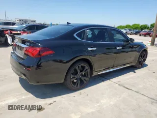 2015 Infiniti Q70 z VIN JN1BY1PP7FM601954, wystawiony jako Copart lot #54138735 z przebiegiem 118 017 mil mil oraz Czysty tytuł • Clean title. Historia ofert i sprzedaży dostępna na DreamBid. Obrazek 3.