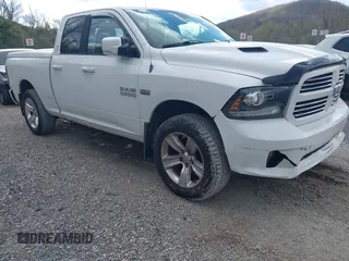 2013 Ram 1500 Sport с VIN 1C6RR7HT9DS601140, выставлен на аукционе IAAI как лот 42038448 с пробегом 175 933 миль миль и . История ставок и продаж доступна на DreamBid. Изображение 1.
