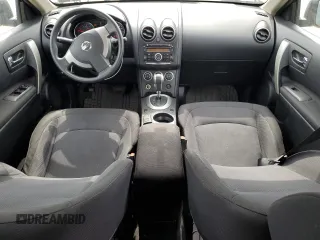 2015 Nissan Rogue S z VIN JN8AS5MV9FW260988, wystawiony jako Copart lot #82910494 z przebiegiem 104 086 mil mil oraz Szkody całkowita. Historia ofert i sprzedaży dostępna na DreamBid. Obrazek 8.