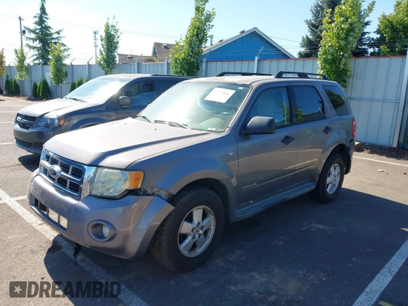 2008 Ford Escape XLT z VIN 1FMCU03198KC06063, wystawiony jako IAAI lot #42672886 z przebiegiem 124 878 mil mil oraz . Historia ofert i sprzedaży dostępna na DreamBid. Obrazek 2.