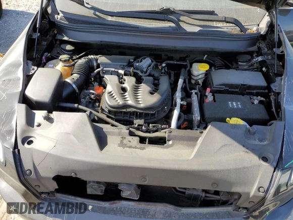 2015 Jeep Cherokee Limited with VIN 1C4PJLDS4FW678460, listed as a Copart auction lot 50733465 with 70,015 mi miles and Salvage Title. Bid and sale history available at DreamBid. Image 12.