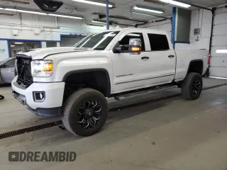 2019 GMC Sierra 2500HD Denali with VIN 1GT12SEY6KF278717, listed as a Copart auction lot 51486415 with 46,328 mi miles and Salvage Title. Bid and sale history available at carsss.com. Image 1.