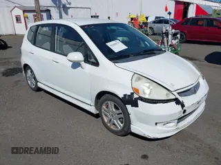 2007 Honda Fit Sport with VIN JHMGD38647S016342, listed as a IAAI auction lot 42058078 with 149,085 mi miles. Bid and sale history available at carsss.com. Image 1.