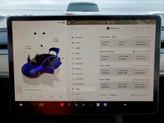 2023 Tesla Model 3 z VIN 5YJ3E1EA3PF488040, wystawiony jako Copart lot #52628165 z przebiegiem 22 326 mil mil oraz Czysty tytuł • Clean title. Historia ofert i sprzedaży dostępna na DreamBid. Obrazek 9.