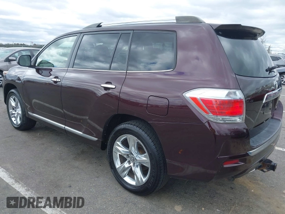 2013 Toyota Highlander Limited z VIN JTEDC3EH7D2017120, wystawiony jako IAAI lot #42060409 z przebiegiem 122 721 mil mil oraz . Historia ofert i sprzedaży dostępna na DreamBid. Obrazek 3.