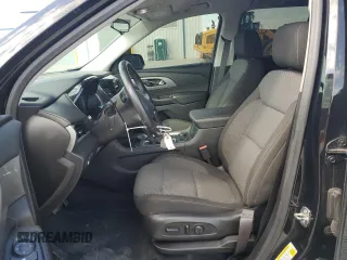2020 Chevrolet Traverse LT Cloth z VIN 1GNERGKW1LJ318351, wystawiony jako Copart lot #53524485 z przebiegiem 108 821 mil mil oraz Szkoda całkowita • Salvage title. Historia ofert i sprzedaży dostępna na DreamBid. Obrazek 7.