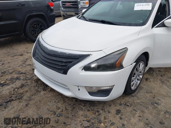 2015 Nissan Altima 2.5 S with VIN 1N4AL3AP1FN318719, listed as a IAAI auction lot 41942108 with 266,464 mi miles. Bid and sale history available at carsss.com. Image 6.