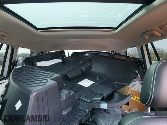 2021 Volkswagen Atlas SEL R-Line с VIN 1V2SR2CA8MC584357, выставлен на аукционе Copart как лот 53303615 с пробегом 37 384 миль миль и Списание • Salvage title. История ставок и продаж доступна на DreamBid. Изображение 10.